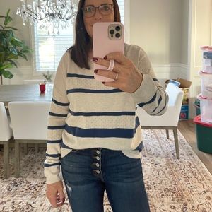 Gap light weight sweater